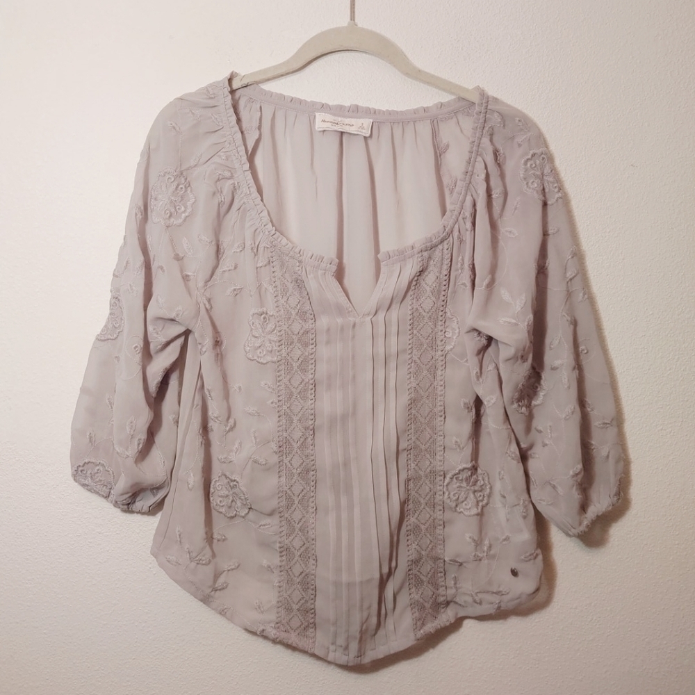 Abercrombie & Fitch Sheer Embroidered Blouse S